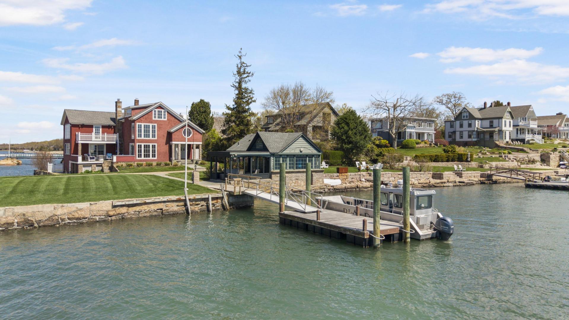 Rogers Island – Private island in Connecticut, United States